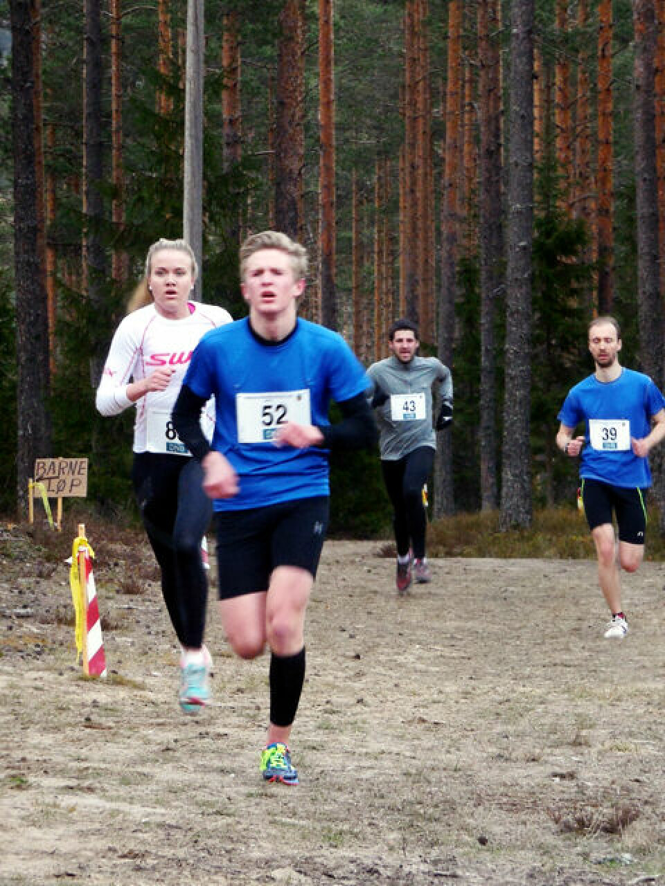 Deltakerrekord og løyperekord i Kongsvingerkarusellen Camilla_Hesbol_Eirik_Holen.jpg