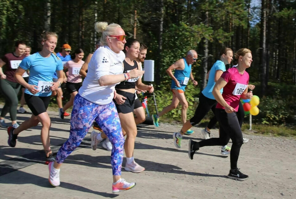 Fra starten på 5,6 km i Finnskogløpet i 2024 med et stort flertall kvinner. finnskogløpet 5,6 km
