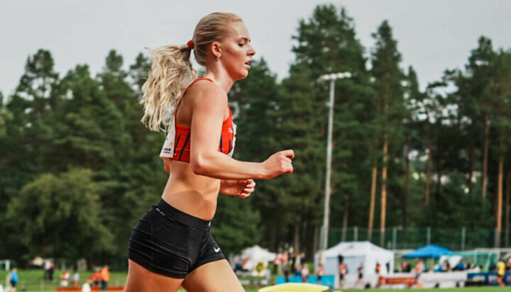 Eline Skaar ble nummer to på 3000 meter hinder under UM i Stjørdal fredag.