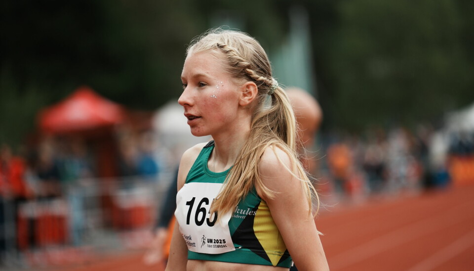 Kaja Holte Fjeldstad etter seieren på lørdagens 800 meter.