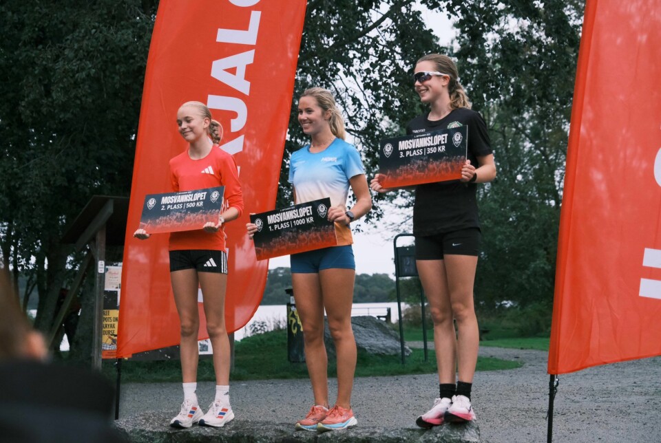 Seieren gikk til Kristine Lande Dommersnes (midten), men sterk løping også av ungjentene Othelie Stave-Wigene (til venstre) og Ingrid Frøyland som kom på andre- og tredjeplass.