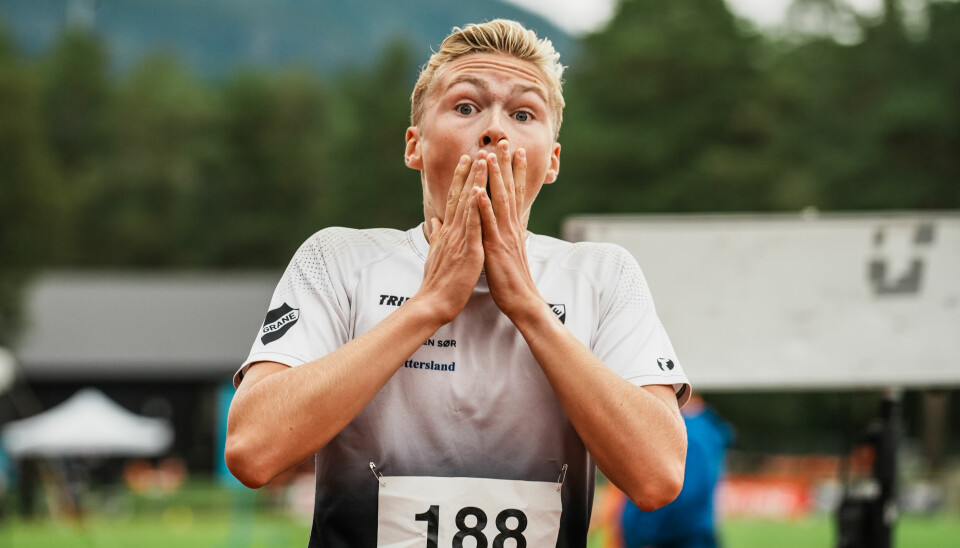 Meget overrasket og fornøyd vinner.