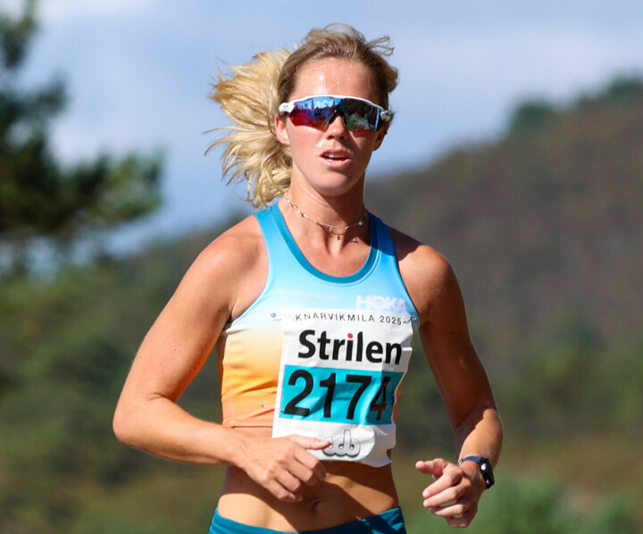 Kristine Dommersnes ble klart beste kvinne på 10 km i Knarvikmila.