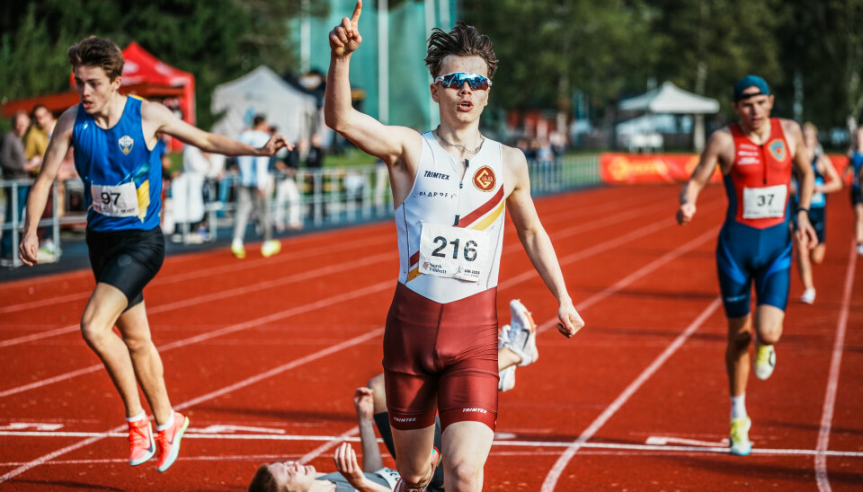Christian Lothe Hitland fra Gular tok sitt andre UM-gull med seieren på 800 meter søndag.