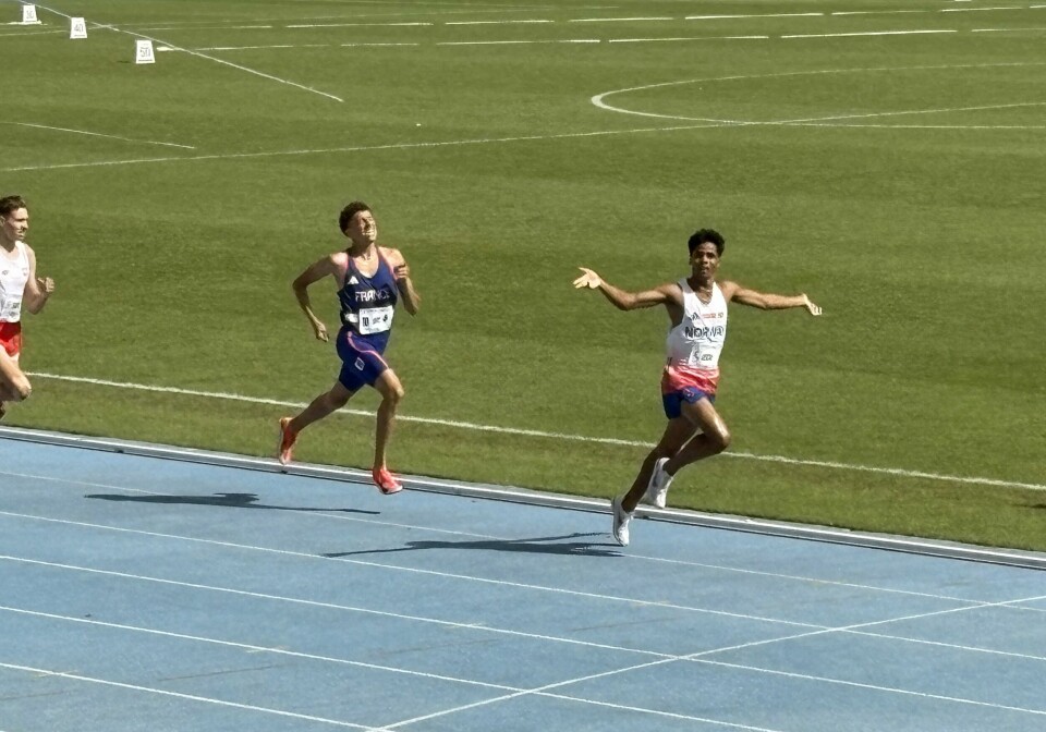 Haakon Heltzer Sørstad hadde god kontroll på konkurrentene da han løp inn til gull på 2000 m hinder i EYOF.