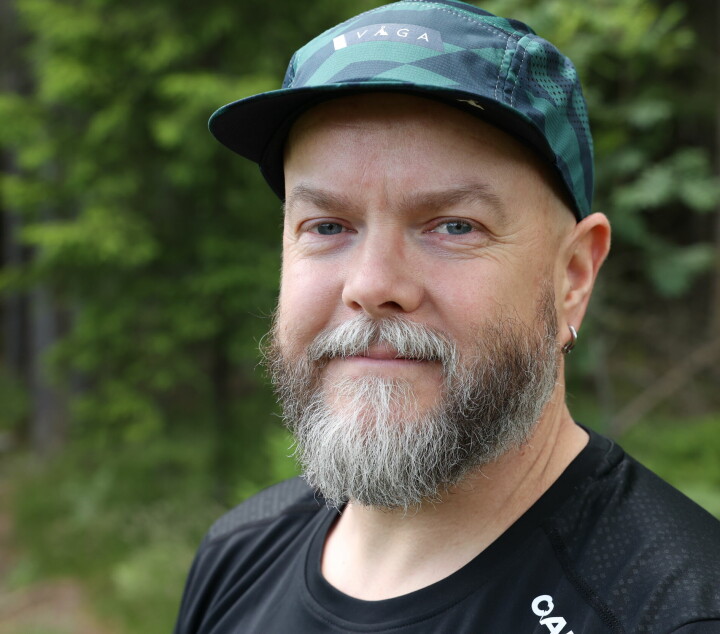Lager innhold: Fredrik er aktiv i sosiale medier med bilder og videoer fra det han er med på. For ham er delingen en minnebok slik at han lettere skal huske de gode opplevelsen.