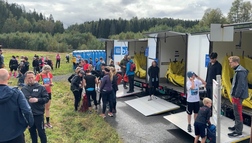 Transport av deltakersekker fra start til mål. Transport av deltakersekker fra start til mål.