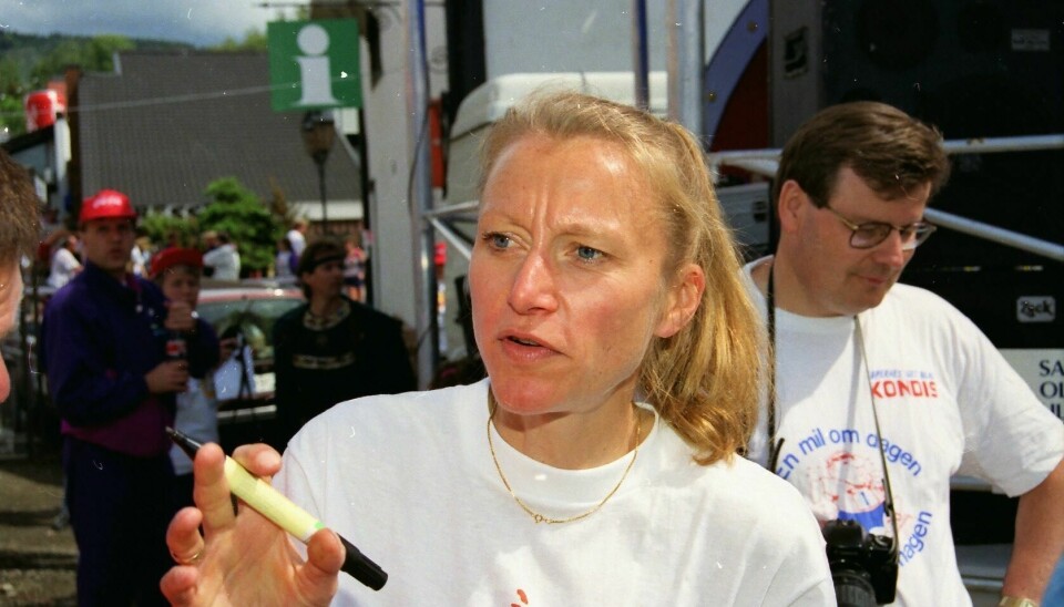 Grete Waitz var med i arrangørkorpset i Olympic Day Run. Her fra løpet i 1993 med Kondis` Kjell Vigestad i bakgrunnen.
