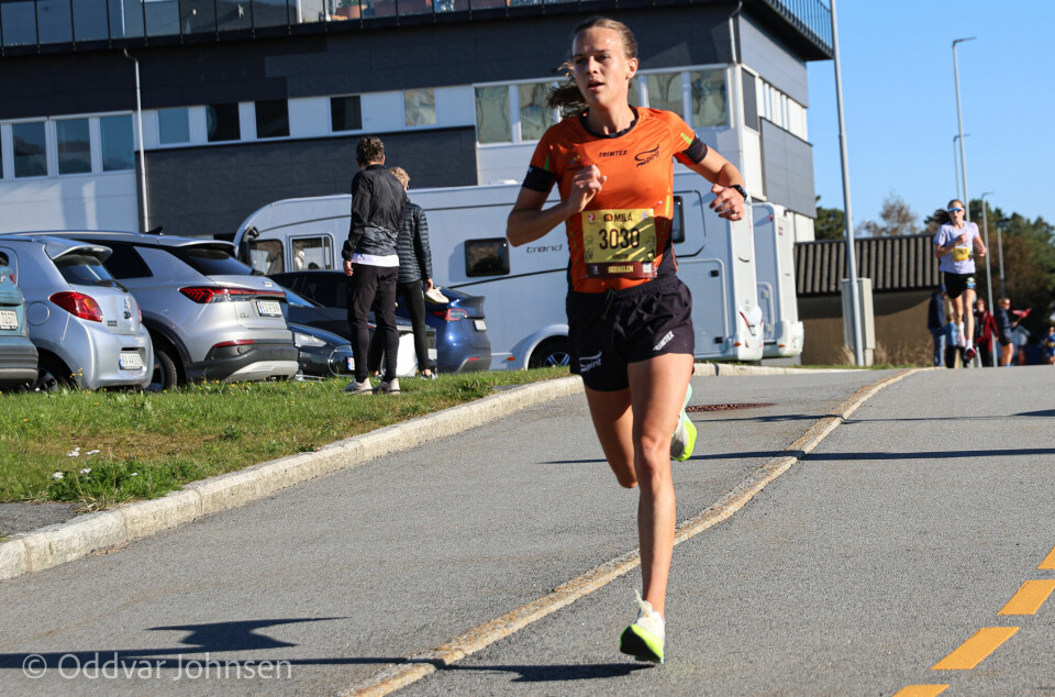 Dobling: Kristin Vabø på vei mot 2. plass på 5 km. Et par timer senere klarte hun samme plassering på 10-kilometeren. Dobling: Kristin Vabø på vei mot 2. plass på 5 km. Et par timer senere klarte hun samme plassering på 10-kilometeren.