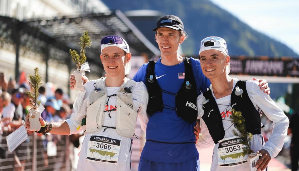 De tre beste: Vinner Jim Walmsley fra USA i midten. Til venstre står Benjamin Roubiol og til høyre er Louison Coiffet. De to franskmennene delte seier. De tre beste: Vinner Jim Walmsley fra USA i midten. Til venstre står Benjamin Roubiol og til høyre er Louison Coiffet. De to franskmennene delte seier.