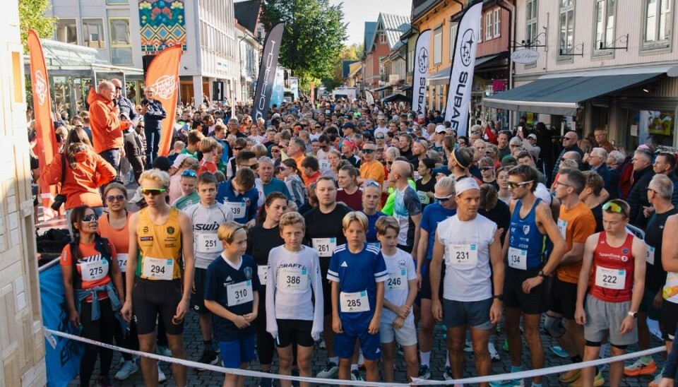 Starten går snart for 5-kilometeren. Starten går snart for 5-kilometeren.