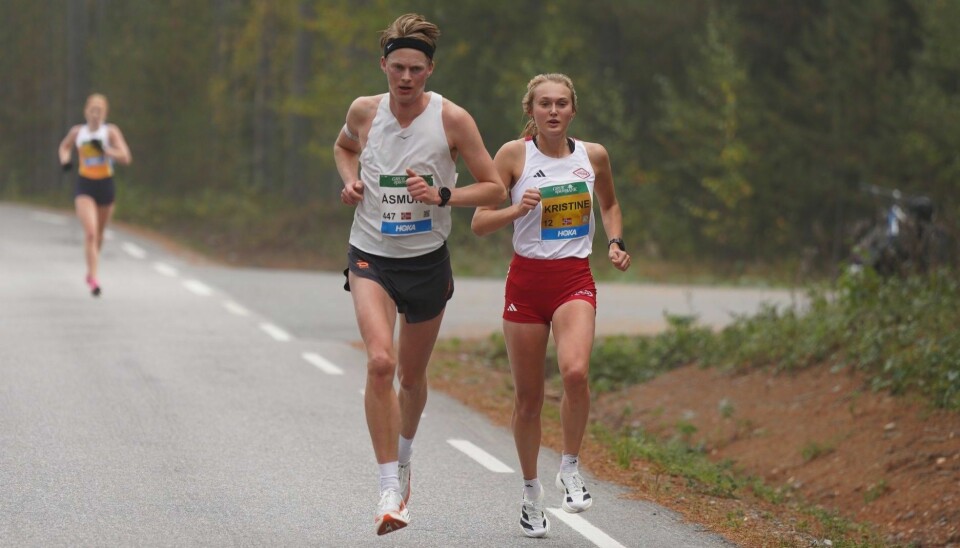 Kristine Meinert Rød, her side om side med Åsmund Skatvedt, løp inn til klar 2. plass på 33:46. Ina Halle Haugen i bakgrunnen kom inn til 4. plass nær minuttett bak. løp 10 km innlandet gruemila