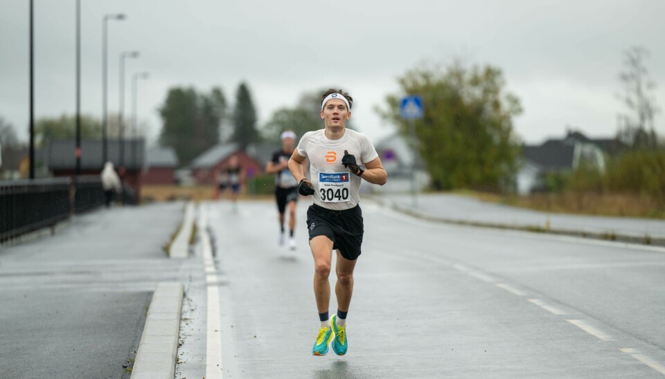 Luke: Stian Hoelgaard har fått en luke på Gaute Kvåle. norgesløpet 10 km akershus løp