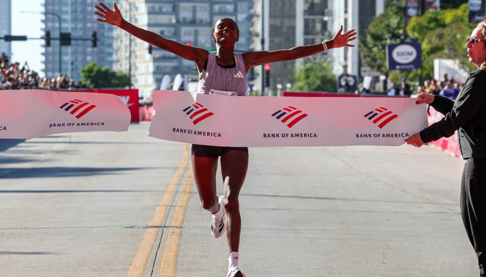 Hawi Feysa løper inn til seier i Chicago marathon 2025. Hawi Feysa løper inn til seier i Chicago marathon 2025.