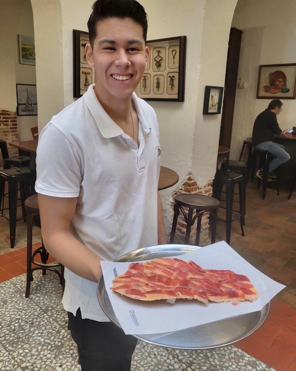 Tapas: Monte Gordo ligger kun 5 km fra grensen til Spania. Én dag i uka inviterer vi til felles gåtur til Spania på tapasrestaurant.