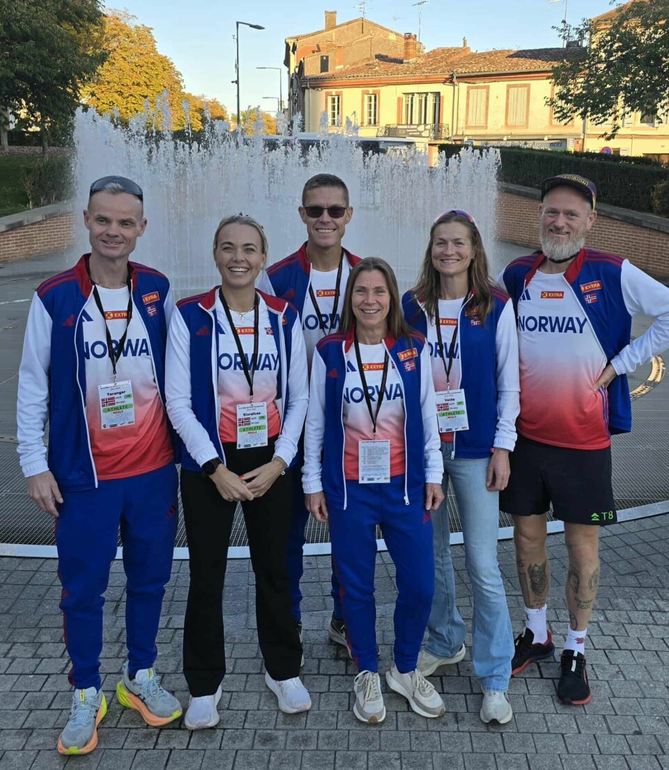 Hele det norske laget før årets VM i 24-timers i Albi (fra v.): Bjørn Tore Kronen Taranger, Ida Tidemand Slorafoss, Jo Inge Norum, Line Caliskaner, Annette Velde Sande og Simen Holvik. ultra vm 24-timers 2025 frankrike
