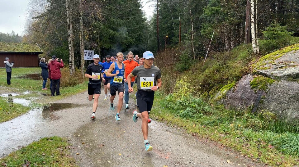 Håkon Haug Urdal og Anne Marie Karlsen vant en våt utgave av Fredrikstad maraton