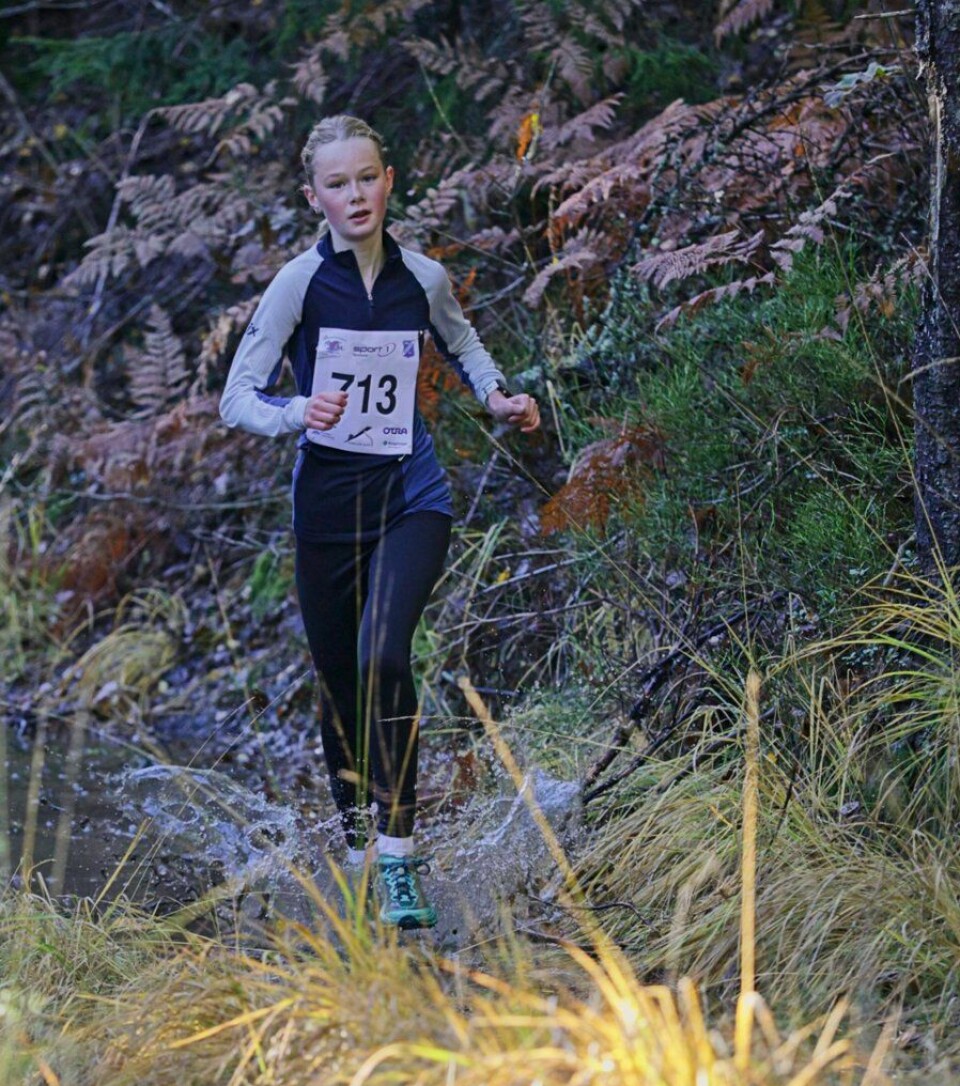 Elise Ribe Gauslå på vei mot seier i Minigubben.