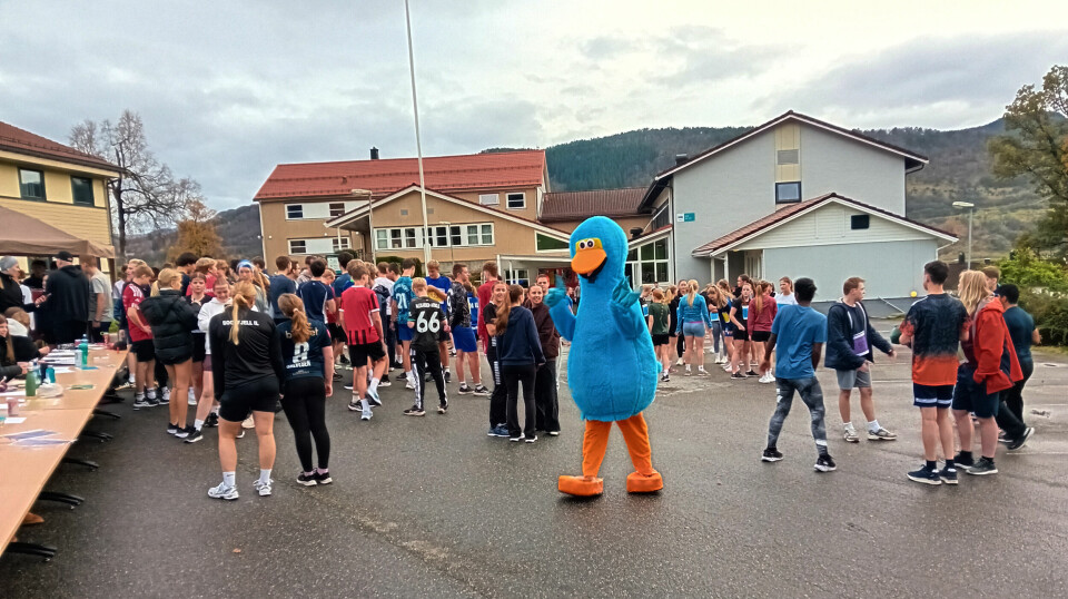 Elevene på Lundeneset VGS løp inn penger til barn i Mongolia