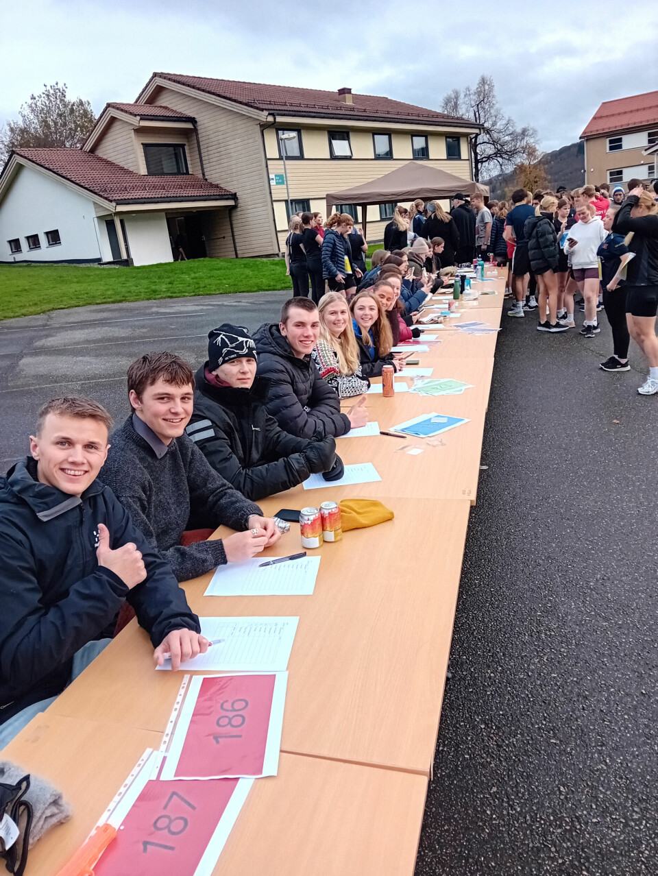 Misjonsløp: Elever ved Lundeneset VGS arrangerte misjonsløp for å støtte prosjekter i Mongolia.