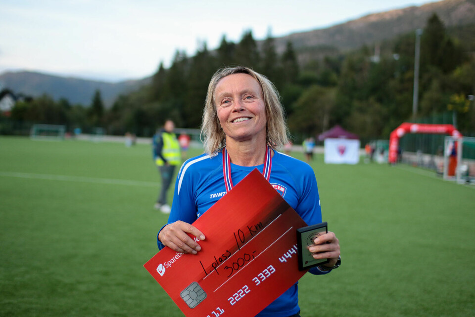 Elise Orten er på topp på kvinnenes 5 km-tabell halvveis i året. Her er hun etter å ha vunner Arnaløpet i 2021. (Foto: Arne-Dag Myking)