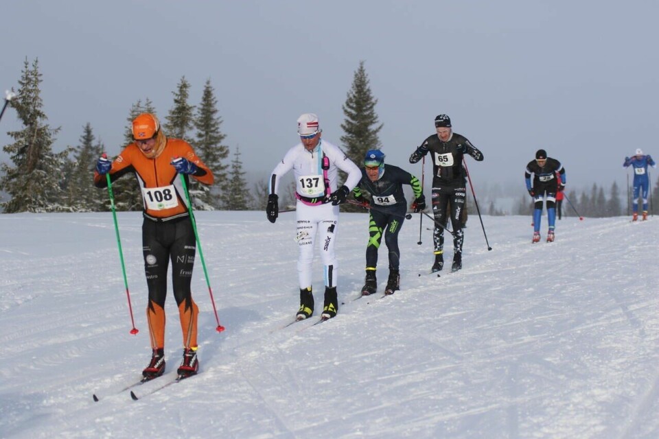 Kjell Vegard Opheim (108) og Øyvind Wennersberg (137) under fjorårets kjølige utgave. (Foto: Rolf Bakken)
