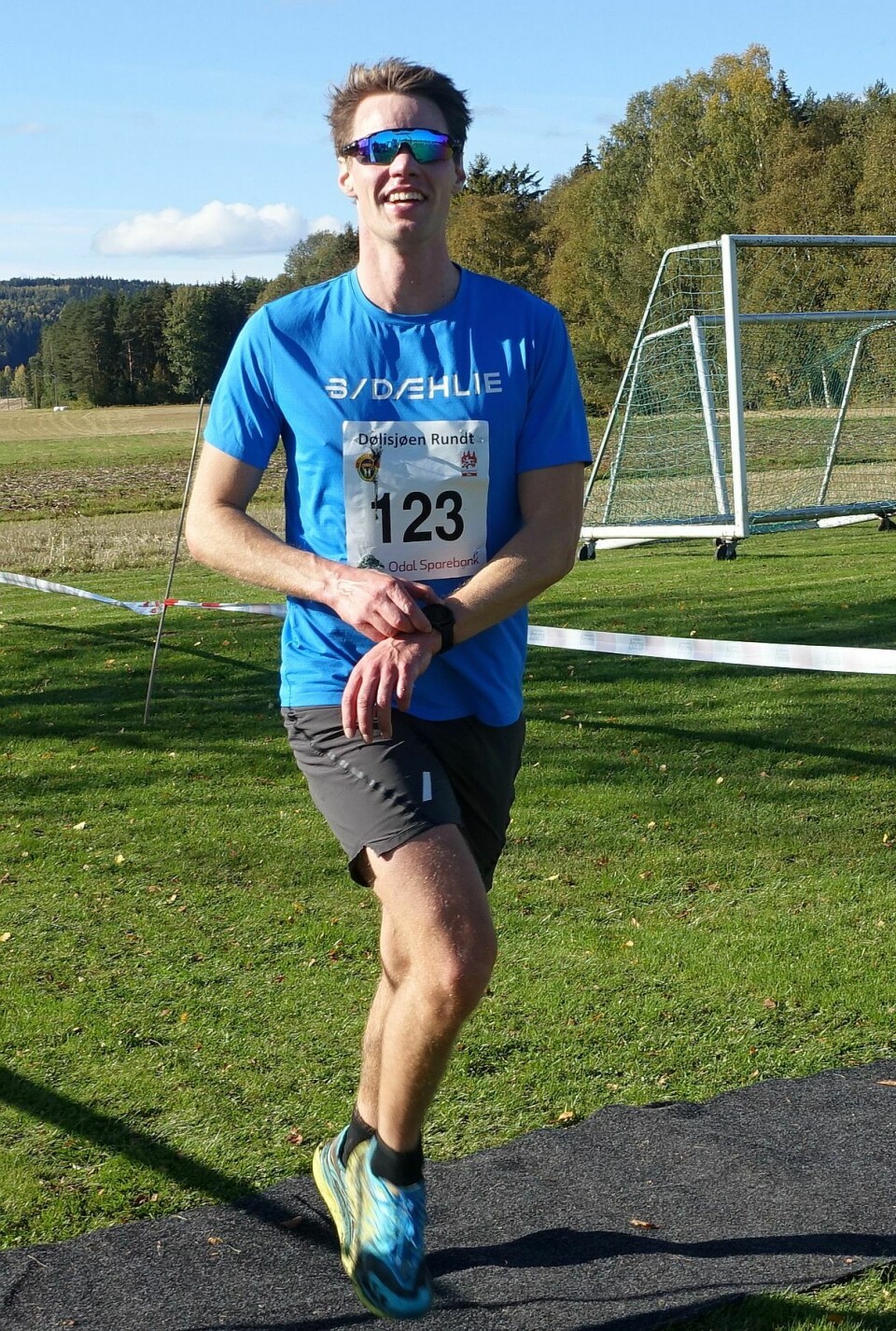 Dølisjøen Rundt med over 200 deltakere i høstsola