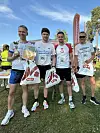De 'Livserfarne lynløperne' stiller opp for å forsvare pokalen fra i fjor.