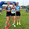 De tre beste kvinnene på halvmaraton etter endt dyst (fra v.): Josefine Smith Brekke, Rune Skrove Falch og Asta Ellingvåg.