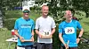 Premieprosenten ble høy i årets minneløp. Her (fra. v.) Tage Røsten, Morten Lind Vårum  og Svein Terje Kolstad med hver sin klassevinnerpremie.