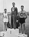 Maratonløper: Arthur Lydiard (t.v.) på andreplass (bak Gordon Bromley) i det nasjonale mesterskapet på maraton i New Zealand i mars 1949.