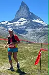 Kristin Isachsen med majestiske Matterhorn i bakgrunnen på sin Ultra-Martahon på 45 km med  over 2500 høydemeter.