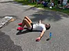 Varmen tok på, og her er det Tov Ulvund Løvgaard som er nede for telling etter målgang på 9 km.