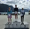 De tre beste damene i Mefjellet Opp 2026: Idal Waldal i midten, Molly Bazilchuk til venstre og Michelle Grude Heggen til høyre.