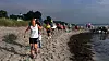 En kilometer på hver av de seks rundene gikk langs stranden.
