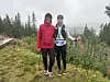 Suveren vinner av kvinneklassen på 53 km, Ingeborg Kristensen Hoftun, sammen med løpsleder Mona Kjeldsberg. Løpet ble forøvrig arrangert fra hytta til Mona og mannen Einar Iversen.