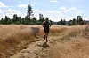 Dorthe Lillebekk i gylne omgivelser på sin 10 km i skogen ved Sæter.
