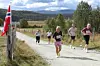 Flagget vaiet ikke mye i vinden da denne gjengen kjempet seg opp til løypas høyeste punkt på 9 km.