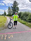 Jerzy Pecak etter at grovjobben med løypemålingen var unnagjort i stekende sol den siste søndagen i juni.