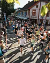 Over 1100 løpere var påmeldt 10-kilometeren og ganske nær 1000 stilte til start til den fjerde og siste fellestarten under Birken Gateløp.