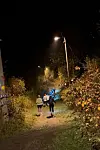 Stemningsfylt i lysløypa på Myrmoen natt til søndag.