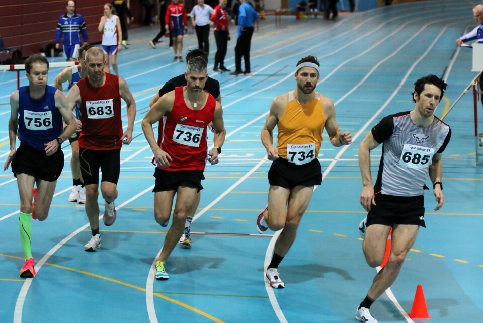 Kristian Nedregård med godt rekordforsøk på 3000 m i veteran-NM i Stangehallen