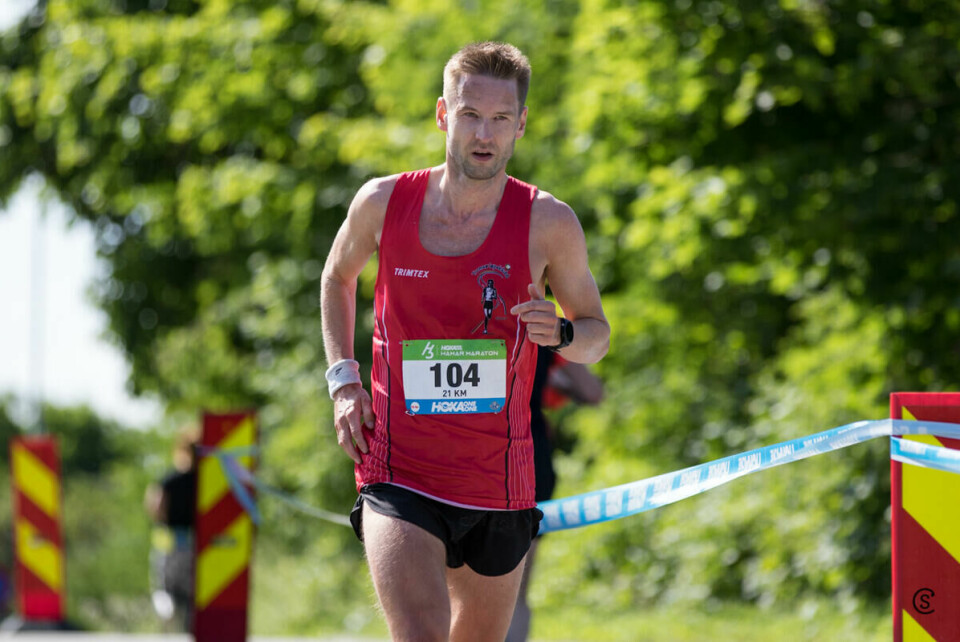 10km-1040_second men@11km_013