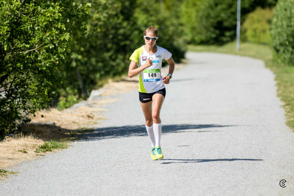 10km-1057_second women@14km_018