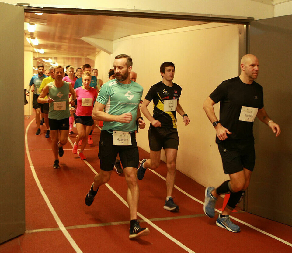Start_litt_bak_i_pulje1_AZ3T4635