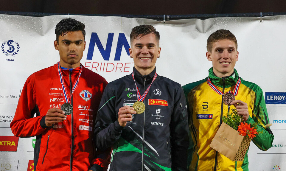 Jakob Ingebrigtsen med rått løp i griseværet i NM-finalen på 1500 m