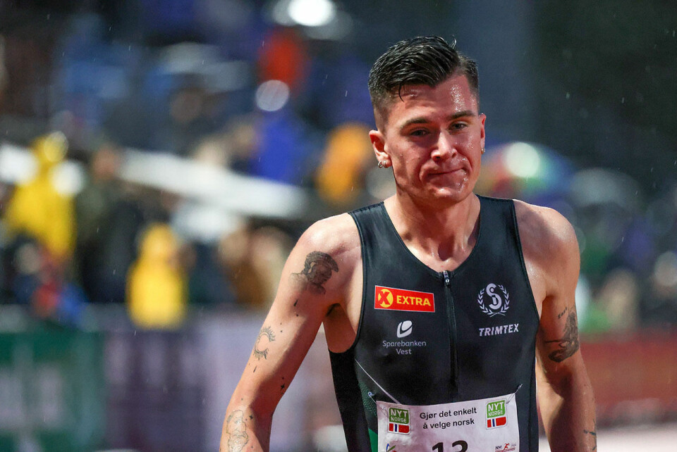Jakob Ingebrigtsen med rått løp i griseværet i NM-finalen på 1500 m