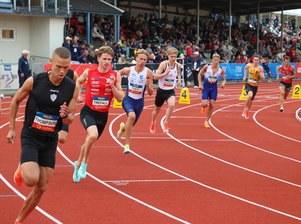 Starten har gått i finalen på 800 meter. Det var så mange påmeldte til 800 meter i dette NM at det måtte fem kvalifiseringsheat til, som ledet frem til tre semifinaler. Dette var altså det eksklusive finalefeltet