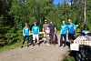 Hjelpemannskapet på første drikkestasjon under halvmaraton: Ingvild, Eirik, Henrik, Karoline, Stein Arild, Kenneth og Fredrik fra Lyn Ski - Nordmarka Skogsmaraton 2019