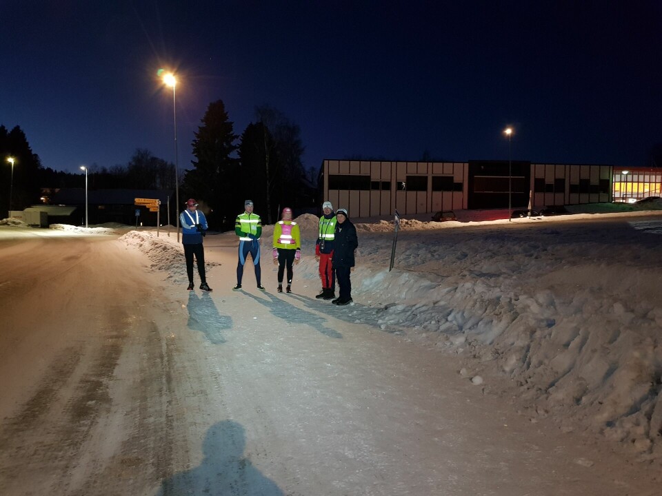 Klart for start i måneskinnet som gjorde gatelyset unødvendig. (Foto: Stein Arne Negård)
